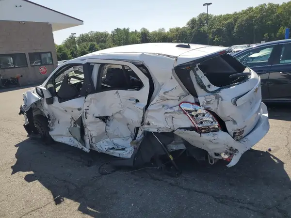3GNCJNSB9LL307364 2020 CHEVROLET TRAX - Image 2