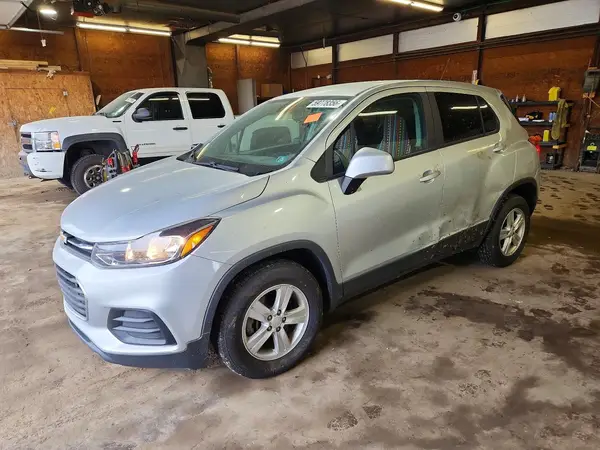 3GNCJNSB9LL316792 2020 CHEVROLET TRAX - Image 1