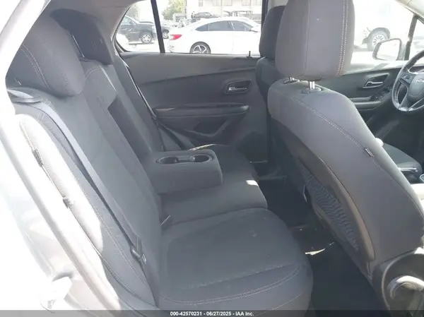 3GNCJNSB9LL333611 2020 CHEVROLET TRAX - Image 8