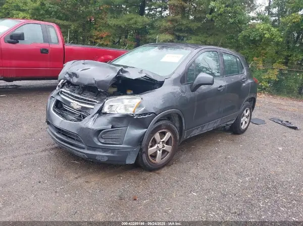 3GNCJNSBXGL248668 2016 CHEVROLET TRAX - Image 2