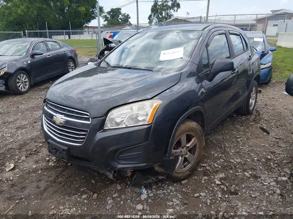 3GNCJNSBXGL262330 2016 CHEVROLET TRAX - Image 2