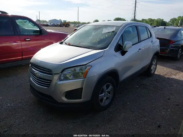 3GNCJNSBXGL262389 2016 CHEVROLET TRAX - Image 2
