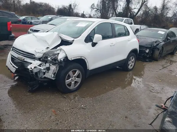 3GNCJNSBXGL272713 2016 CHEVROLET TRAX - Image 2