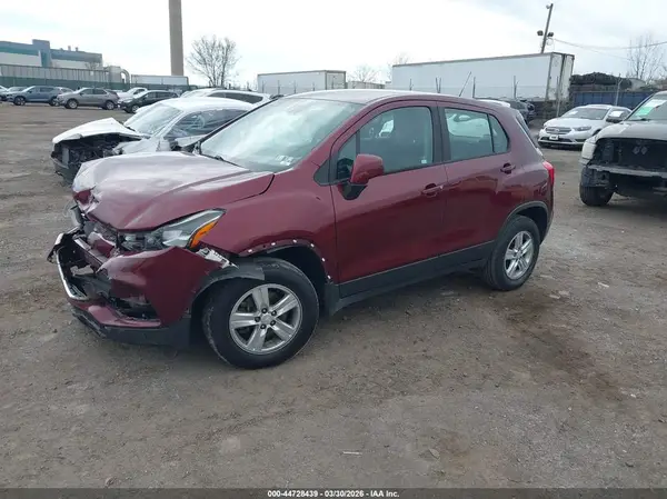 3GNCJNSBXHL171933 2017 CHEVROLET TRAX - Image 2