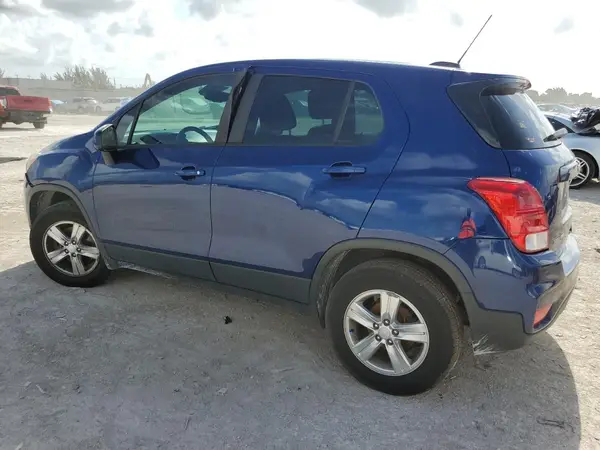 3GNCJNSBXHL197383 2017 CHEVROLET TRAX - Image 2