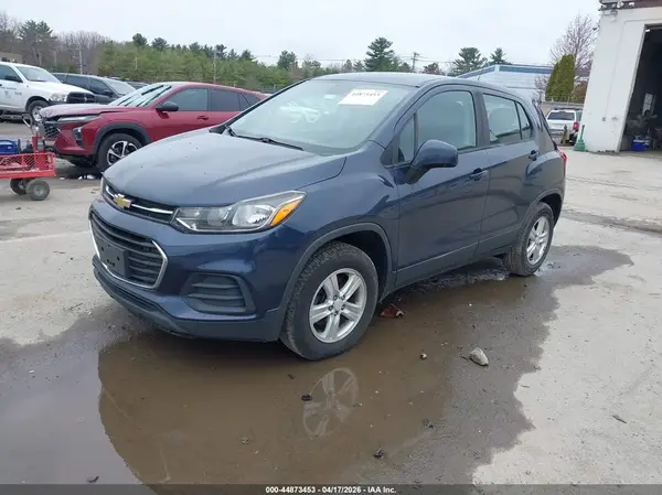 3GNCJNSBXJL149694 2018 CHEVROLET TRAX - Image 2