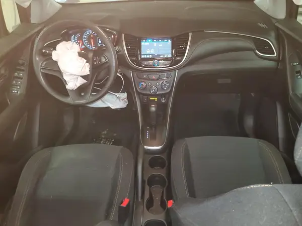 3GNCJNSBXJL165653 2018 CHEVROLET TRAX - Image 8