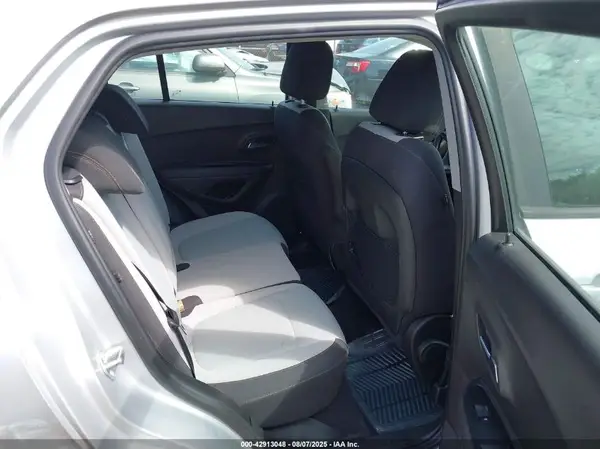 3GNCJNSBXJL176233 2018 CHEVROLET TRAX - Image 8