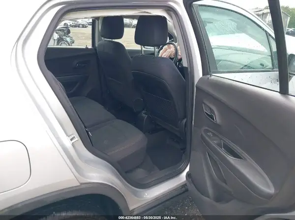 3GNCJNSBXJL200322 2018 CHEVROLET TRAX - Image 8