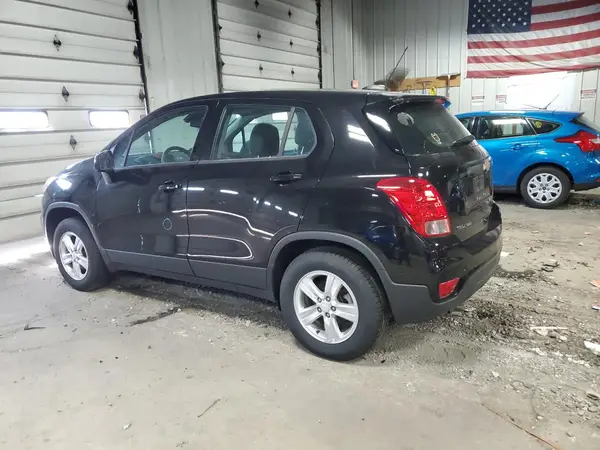 3GNCJNSBXJL258544 2018 CHEVROLET TRAX - Image 2