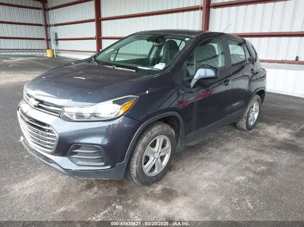 3GNCJNSBXJL272153 2018 CHEVROLET TRAX - Image 2