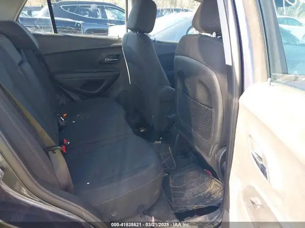 3GNCJNSBXJL272153 2018 CHEVROLET TRAX - Image 8