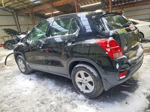 3GNCJNSBXJL314126 2018 CHEVROLET TRAX - Image 2