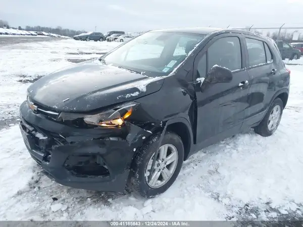 3GNCJNSBXKL148434 2019 CHEVROLET TRAX - Image 2