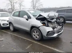 3GNCJNSBXKL193955 2019 CHEVROLET TRAX