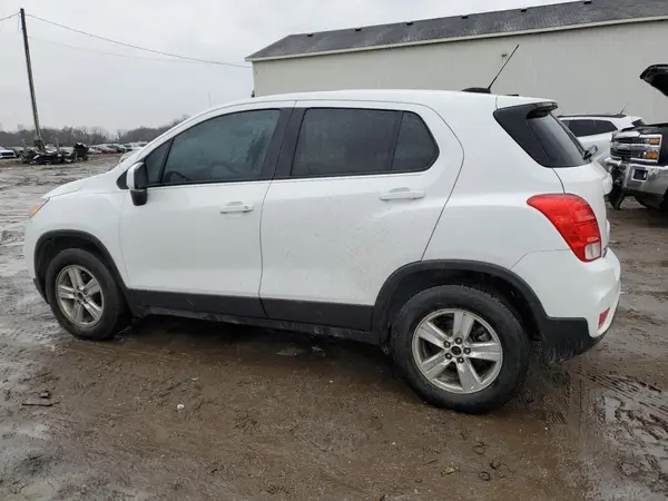 3GNCJNSBXKL229191 2019 CHEVROLET TRAX - Image 2