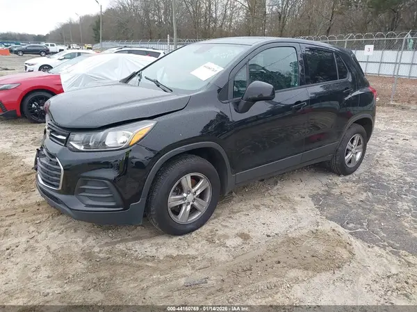 3GNCJNSBXKL246637 2019 CHEVROLET TRAX - Image 2