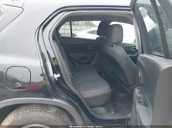 3GNCJNSBXKL246637 2019 CHEVROLET TRAX - Image 8
