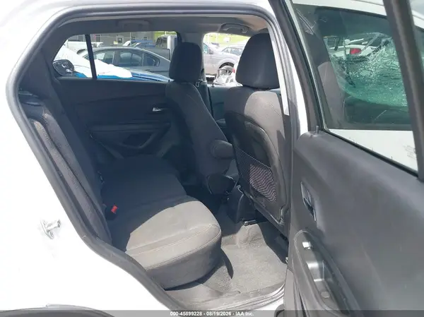 3GNCJNSBXKL325905 2019 CHEVROLET TRAX - Image 8