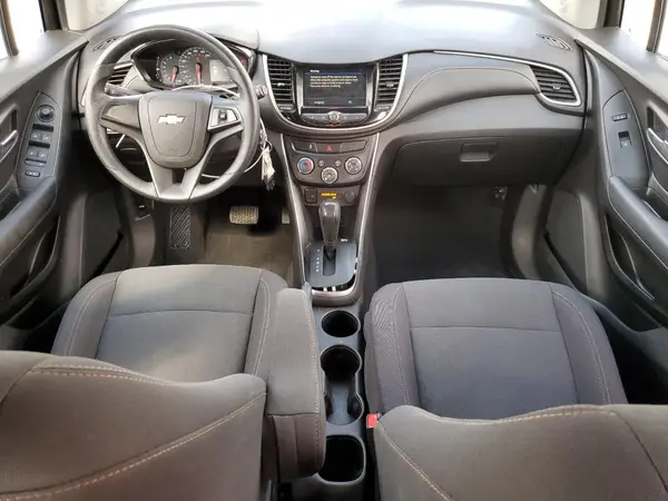 3GNCJNSBXKL334975 2019 CHEVROLET TRAX - Image 8