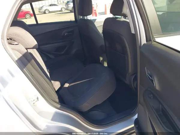 3GNCJNSBXKL405219 2019 CHEVROLET TRAX - Image 8