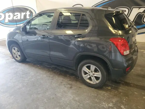 3GNCJNSBXLL153750 2020 CHEVROLET TRAX - Image 2