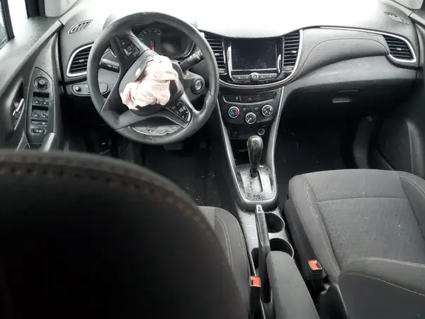3GNCJNSBXLL238345 2020 CHEVROLET TRAX - Image 8