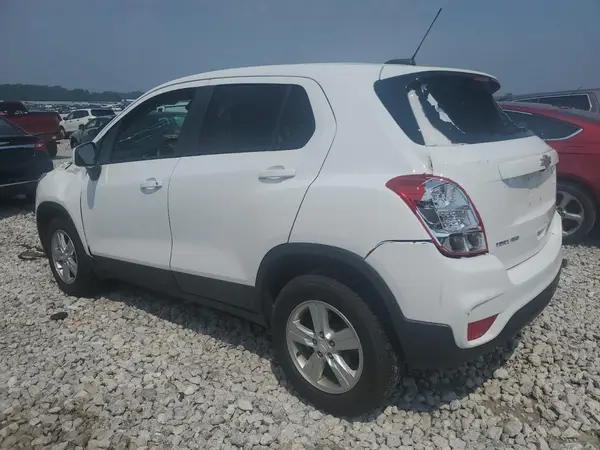 3GNCJNSBXLL256439 2020 CHEVROLET TRAX - Image 2