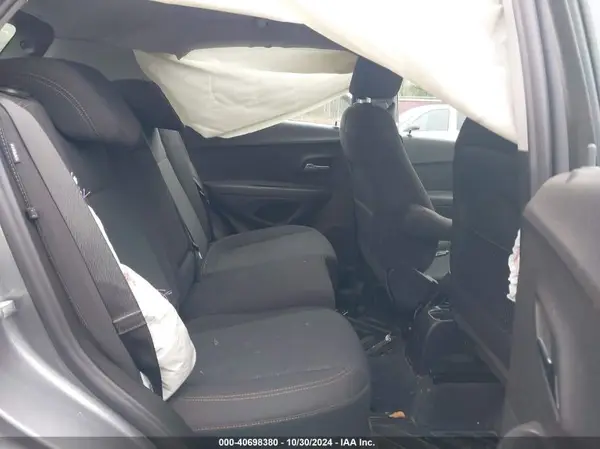 3GNCJNSBXLL272365 2020 CHEVROLET TRAX - Image 8
