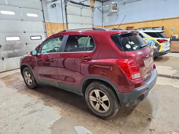 3GNCJPSB0GL222124 2016 CHEVROLET TRAX - Image 2
