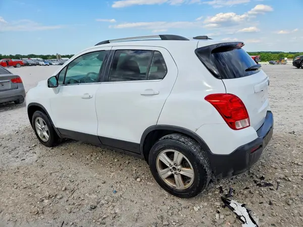 3GNCJPSB0GL225444 2016 CHEVROLET TRAX - Image 2