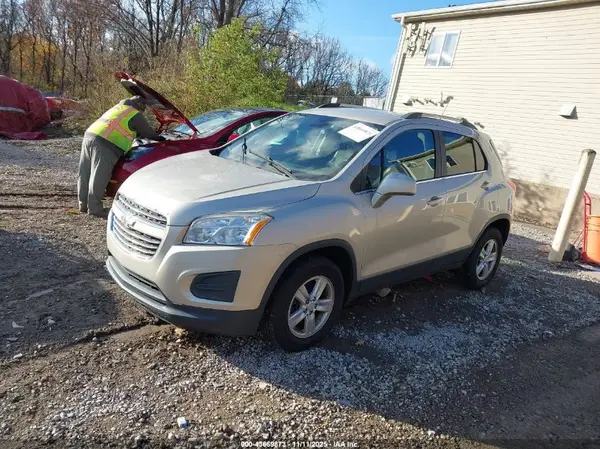 3GNCJPSB0GL235455 2016 CHEVROLET TRAX - Image 2