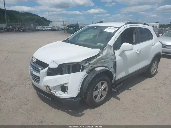 3GNCJPSB0GL273039 2016 CHEVROLET TRAX - Image 2