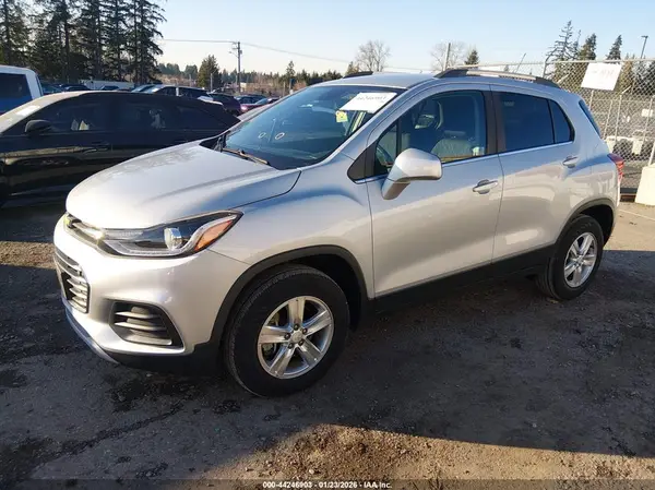 3GNCJPSB0HL144459 2017 CHEVROLET TRAX - Image 2