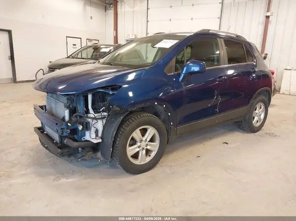 3GNCJPSB0HL151170 2017 CHEVROLET TRAX - Image 2