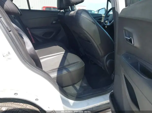 3GNCJPSB0HL238065 2017 CHEVROLET TRAX - Image 8