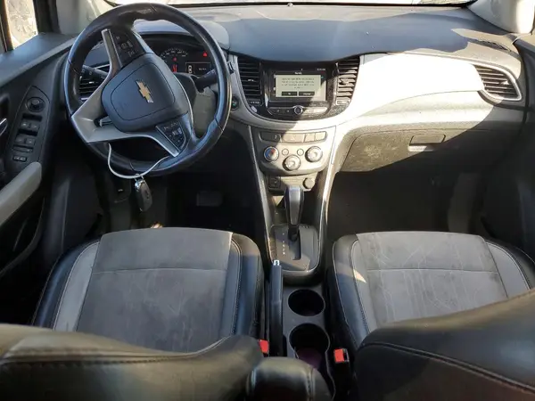 3GNCJPSB0HL263760 2017 CHEVROLET TRAX - Image 8
