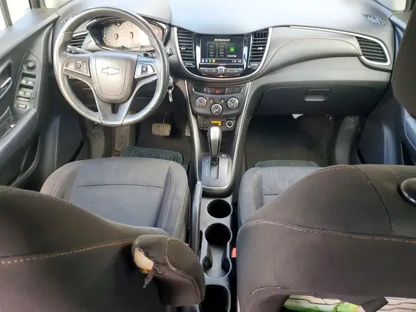3GNCJPSB0JL155628 2018 CHEVROLET TRAX - Image 8