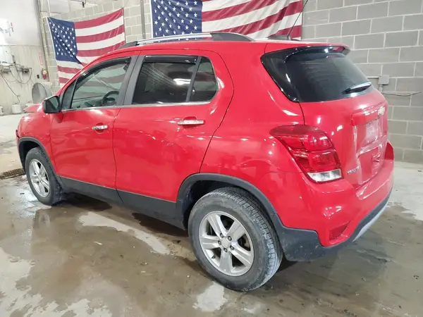 3GNCJPSB0JL238623 2018 CHEVROLET TRAX - Image 2
