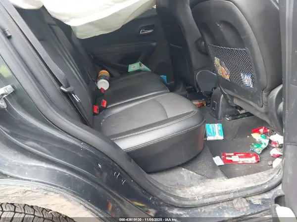 3GNCJPSB0JL260380 2018 CHEVROLET TRAX - Image 8