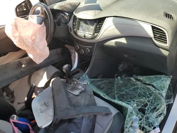3GNCJPSB0JL289684 2018 CHEVROLET TRAX - Image 8