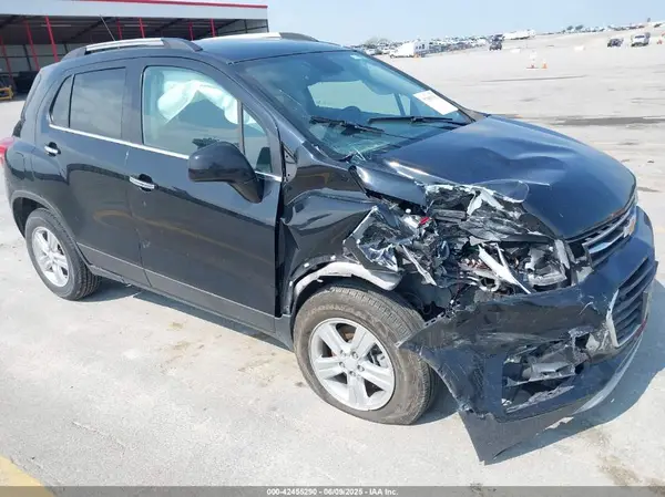 3GNCJPSB0JL294013 2018 CHEVROLET TRAX - Image 1