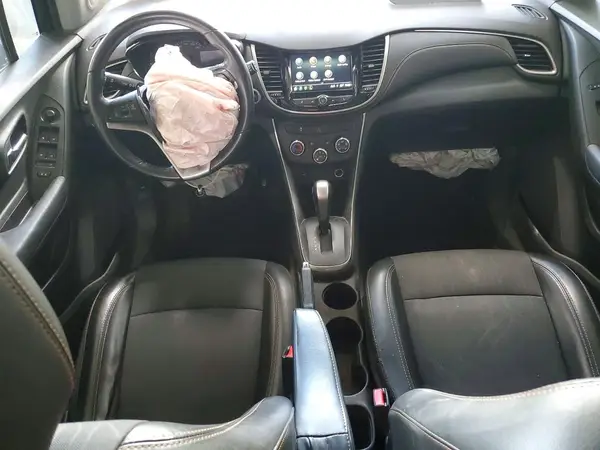 3GNCJPSB0JL327043 2018 CHEVROLET TRAX - Image 8