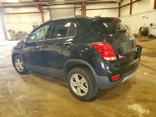 3GNCJPSB0JL353156 2018 CHEVROLET TRAX - Image 2
