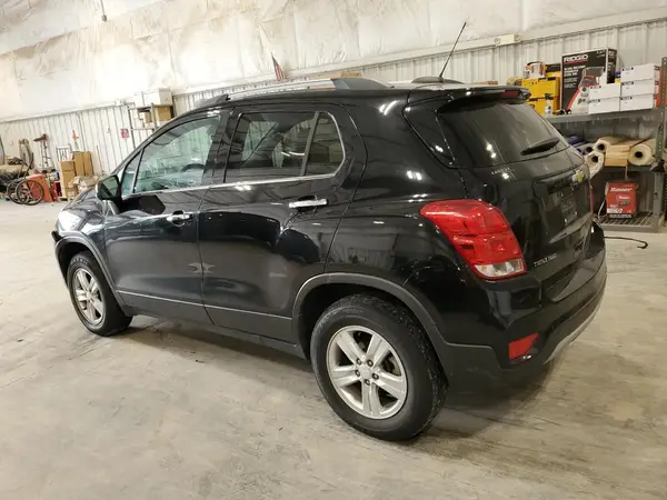 3GNCJPSB0JL363461 2018 CHEVROLET TRAX - Image 2