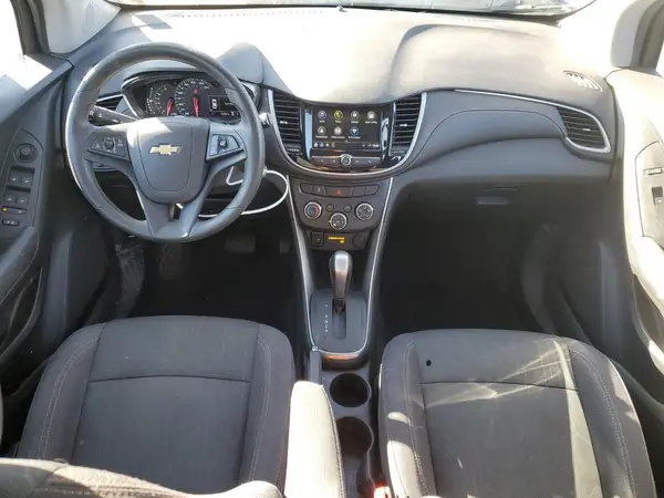 3GNCJPSB0JL368028 2018 CHEVROLET TRAX - Image 8