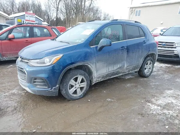 3GNCJPSB0KL184614 2019 CHEVROLET TRAX - Image 2
