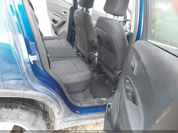 3GNCJPSB0KL184614 2019 CHEVROLET TRAX - Image 8