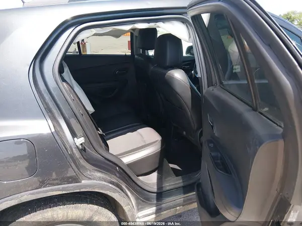 3GNCJPSB0KL187495 2019 CHEVROLET TRAX - Image 8