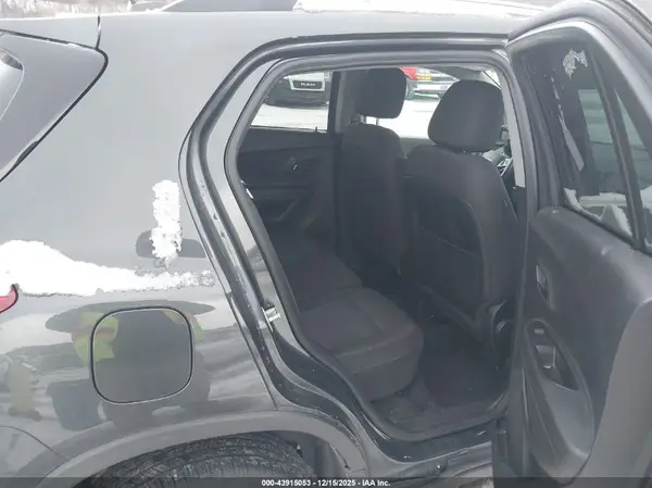 3GNCJPSB0KL232788 2019 CHEVROLET TRAX - Image 8